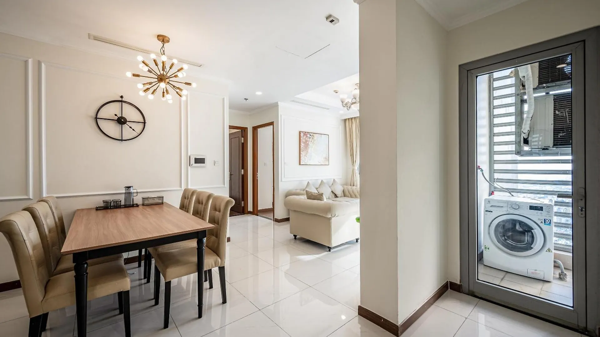 Luxury Stay Vinhomes Landmark Apartment Ho Chi Minh City 0*,  Vietnam