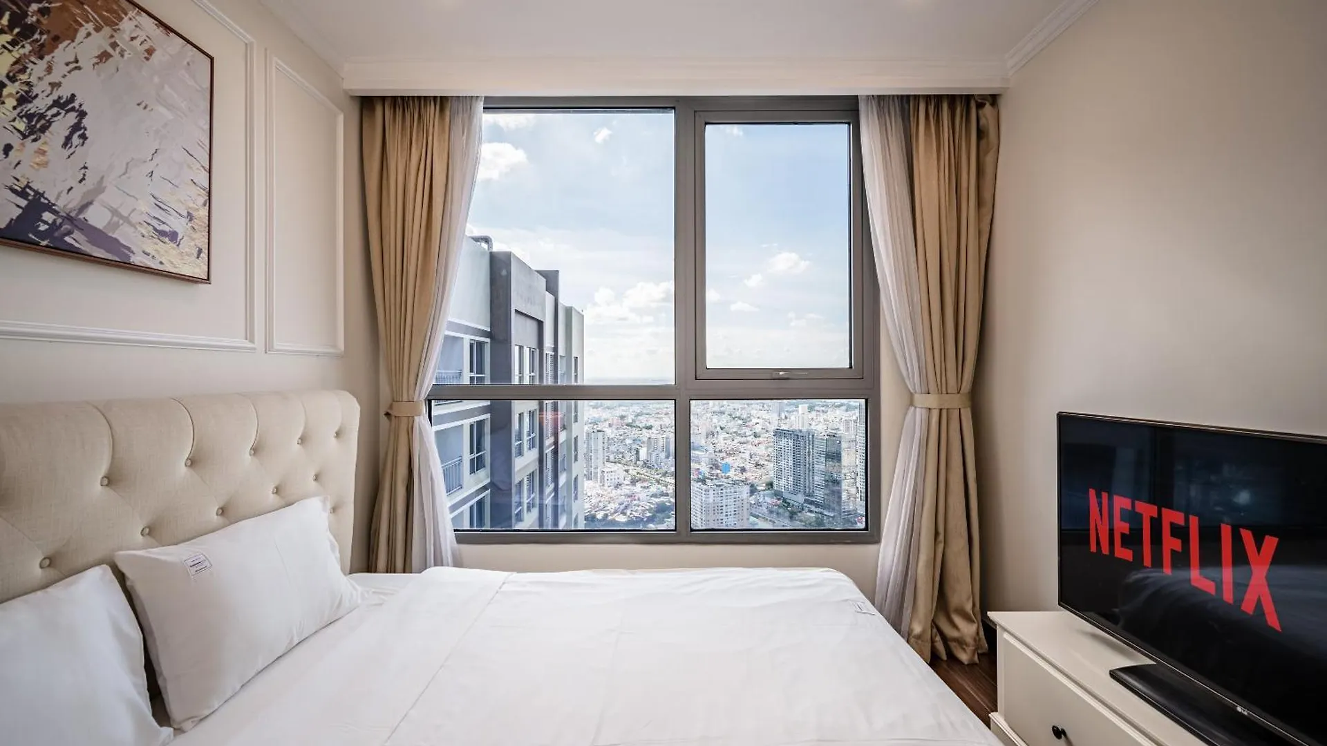 Luxury Stay Vinhomes Landmark Apartment Ho Chi Minh City