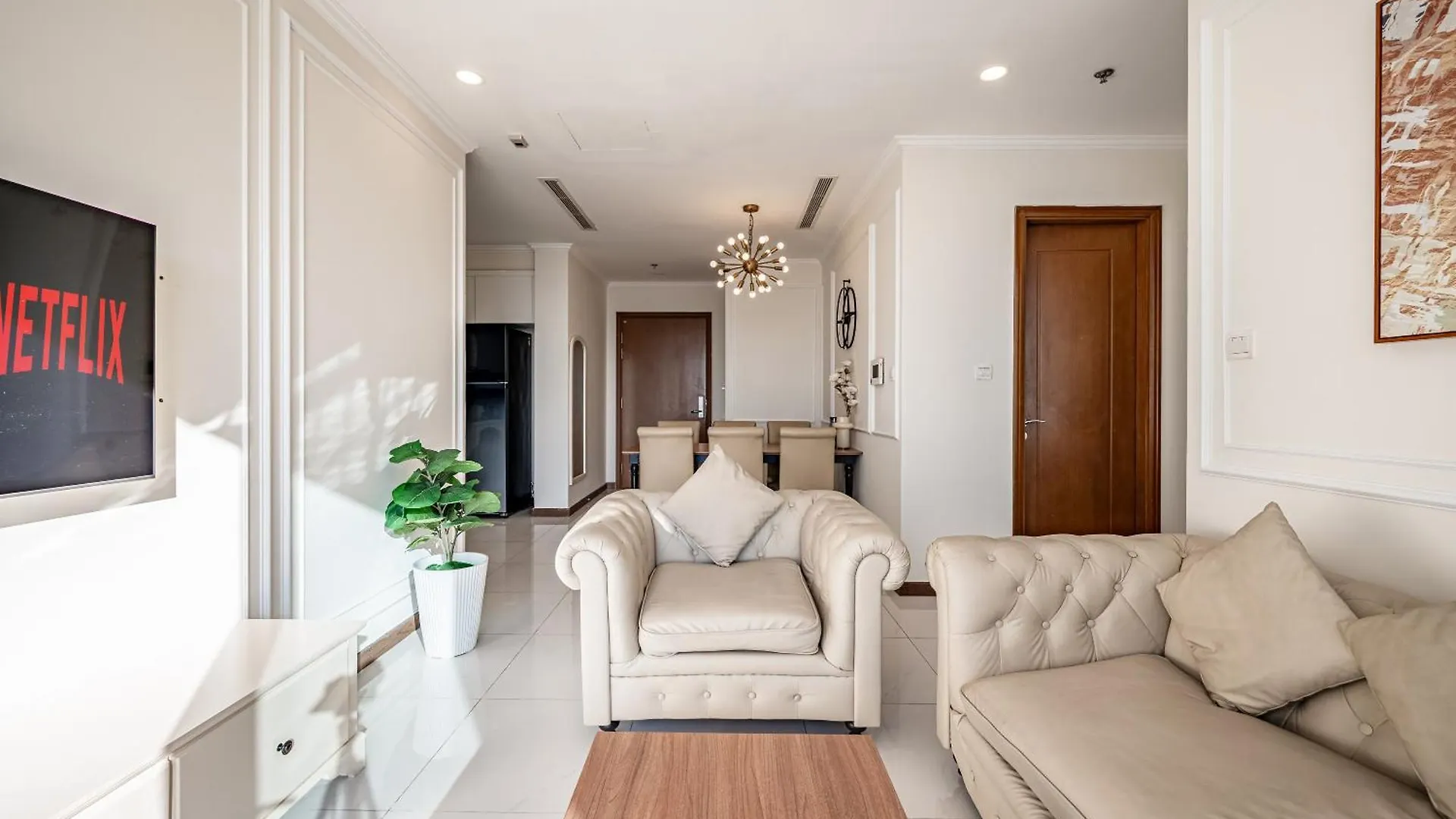 Luxury Stay Vinhomes Landmark Apartment Ho Chi Minh City