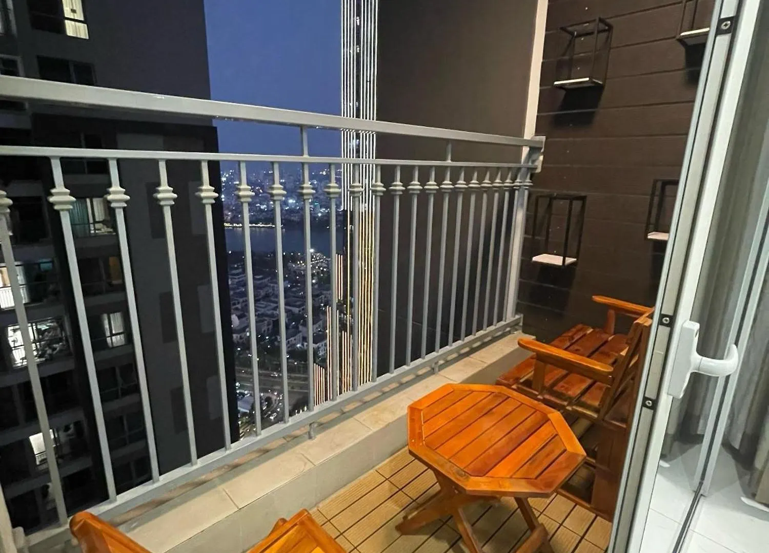 Luxury Stay Vinhomes Landmark Apartment Ho Chi Minh City