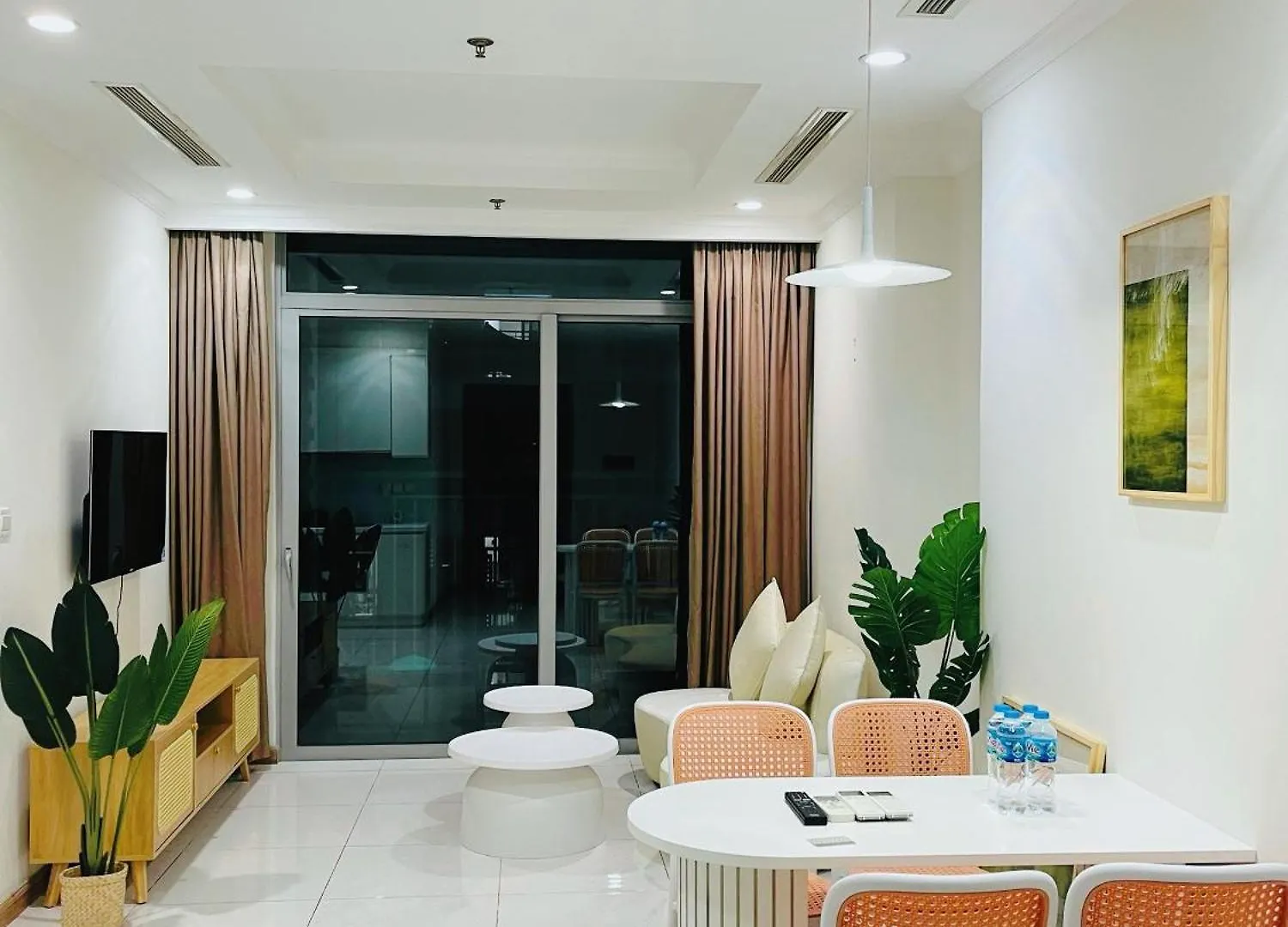 Luxury Stay Vinhomes Landmark Apartment Ho Chi Minh City