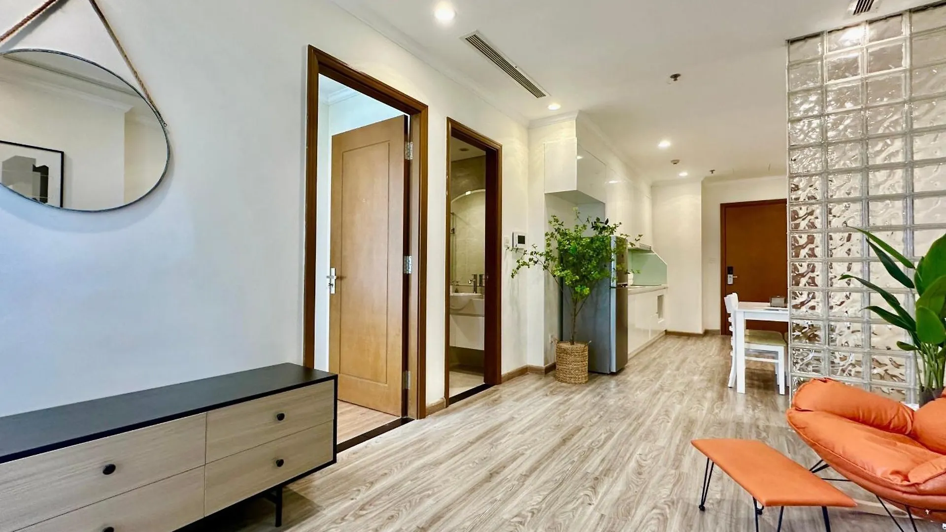 Luxury Stay Vinhomes Landmark Apartment Ho Chi Minh City 0*,