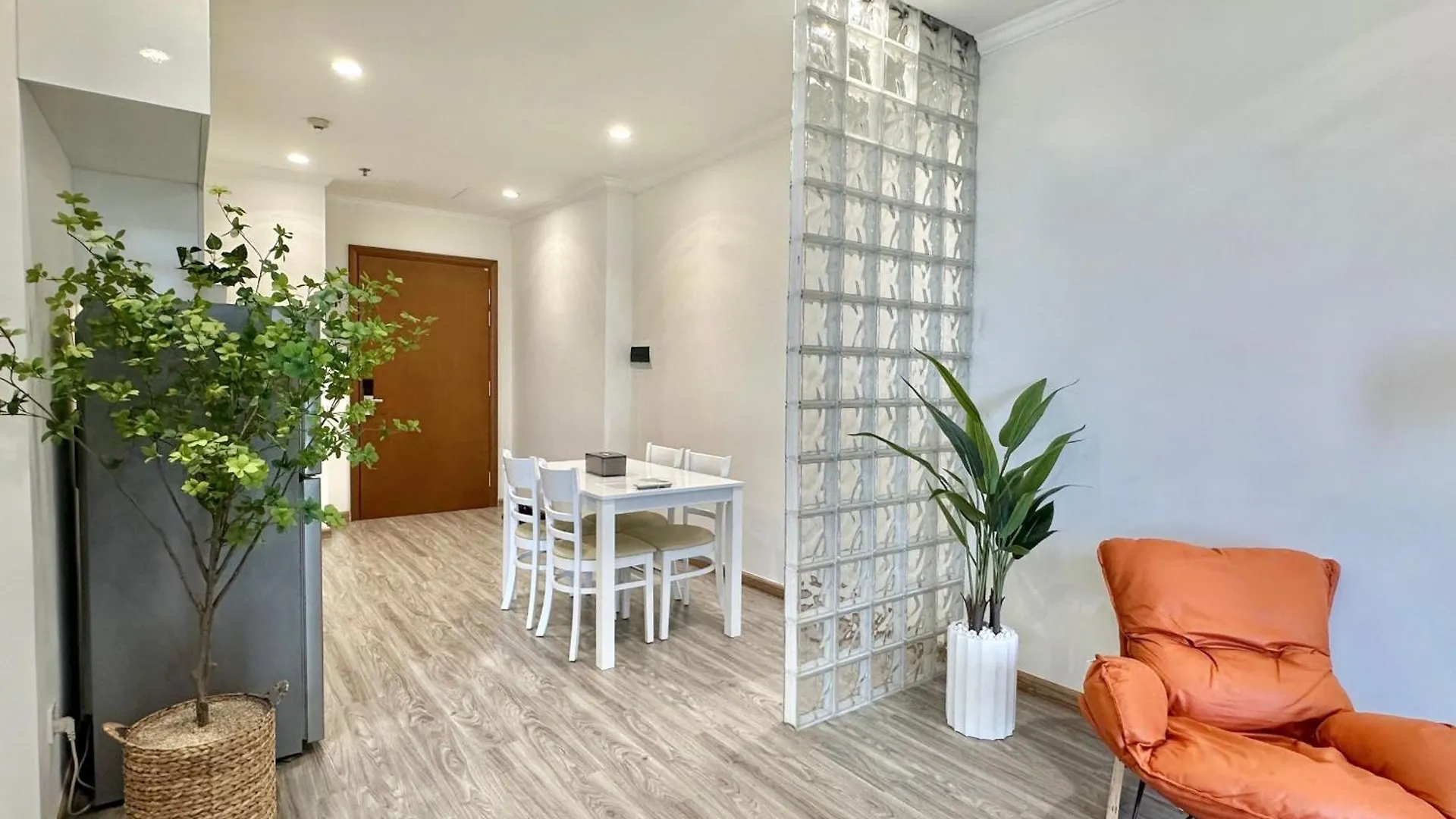 Luxury Stay Vinhomes Landmark Apartment Ho Chi Minh City