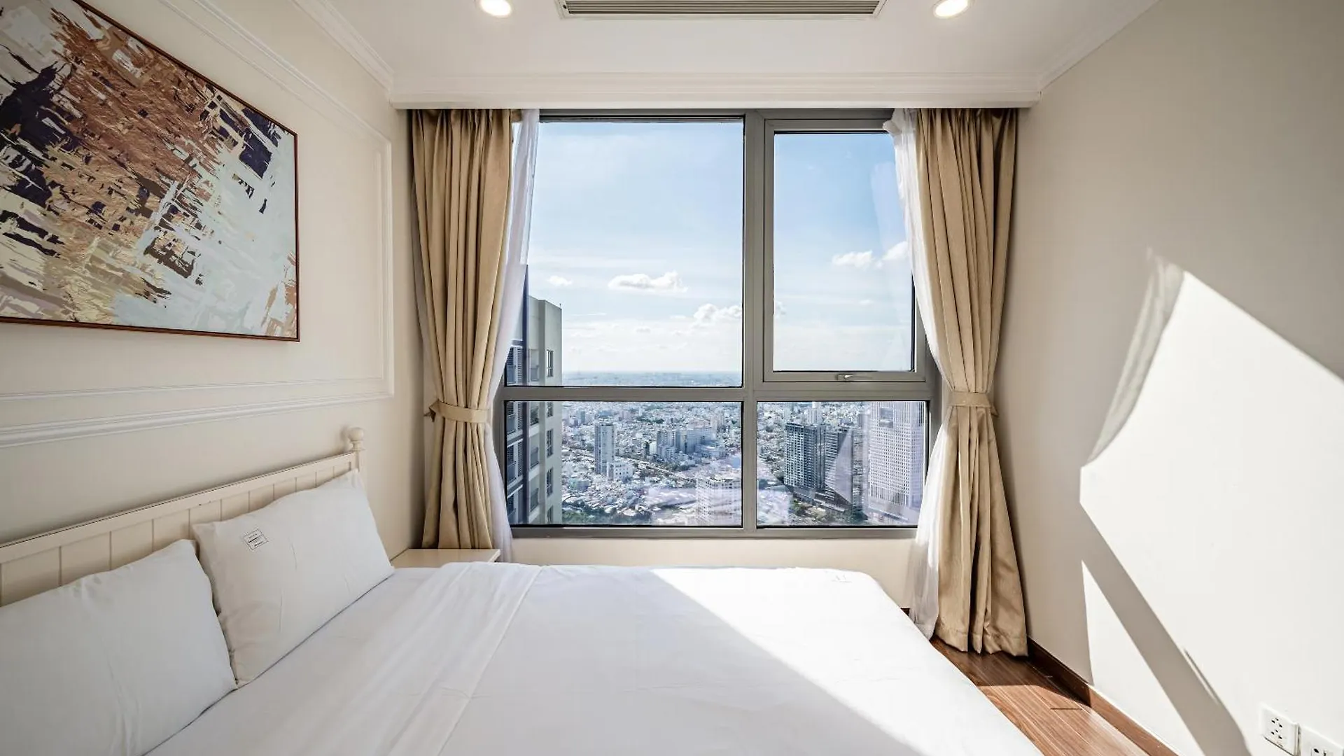 Luxury Stay Vinhomes Landmark Apartment Ho Chi Minh City