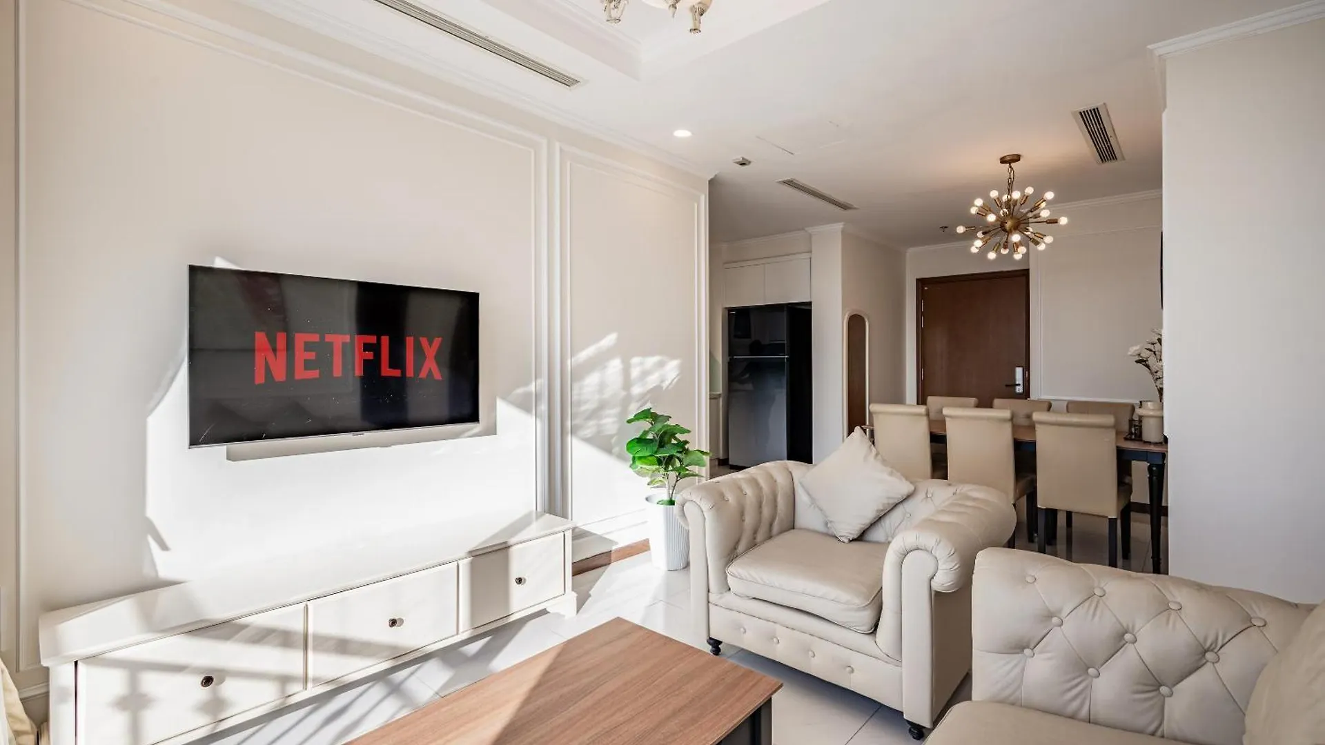 Luxury Stay Vinhomes Landmark Apartment Ho Chi Minh City